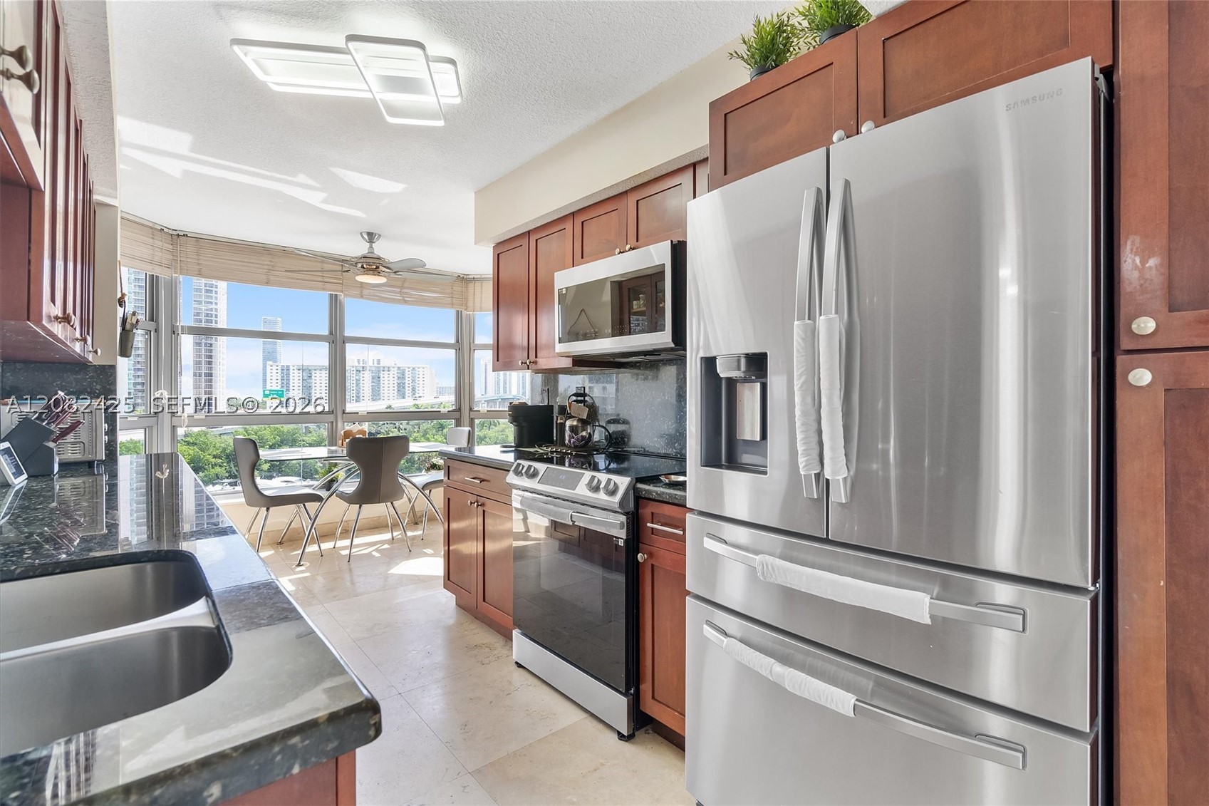 3500 Mystic Pointe Dr #806, Aventura FL 33180