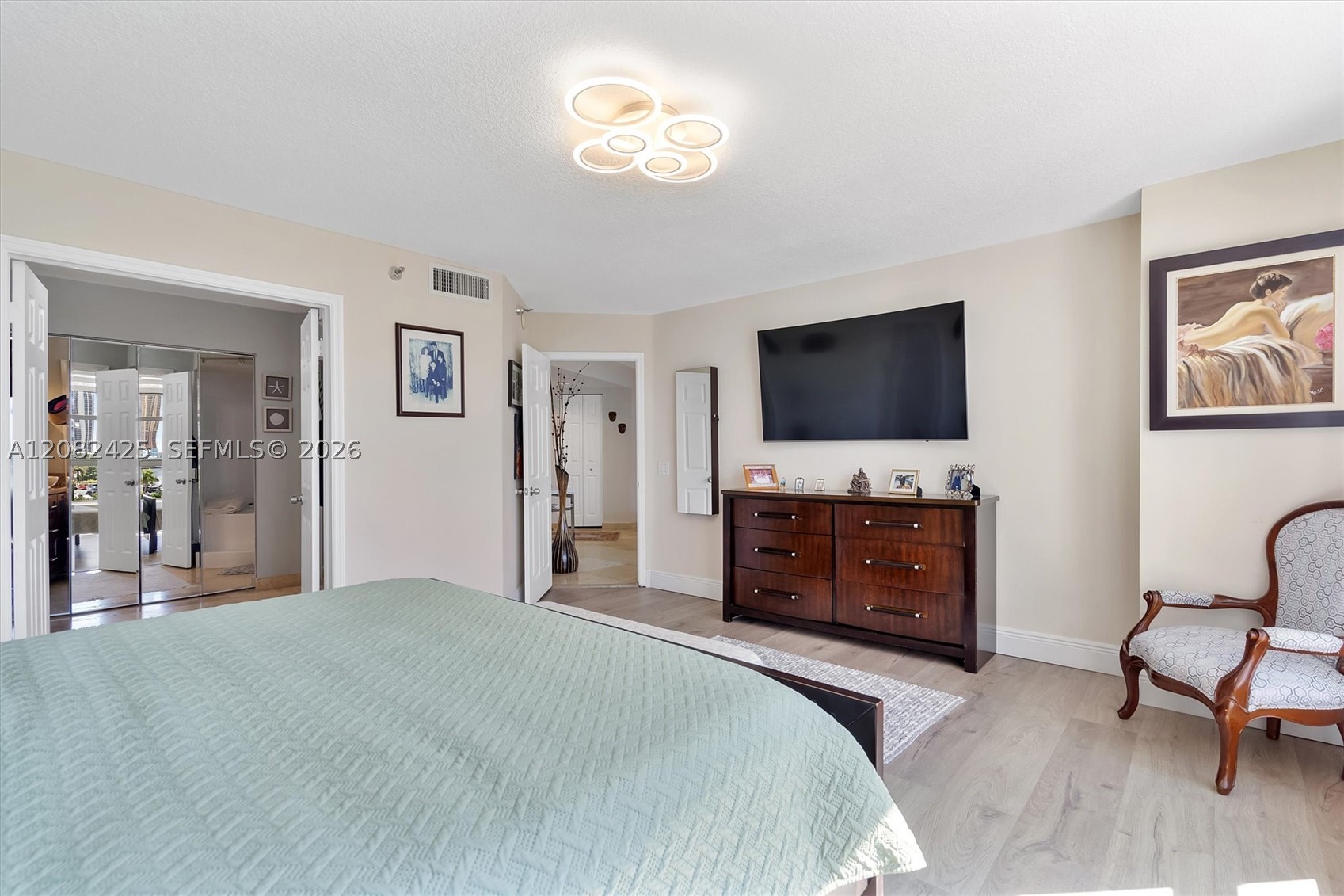 3500 Mystic Pointe Dr #806, Aventura FL 33180
