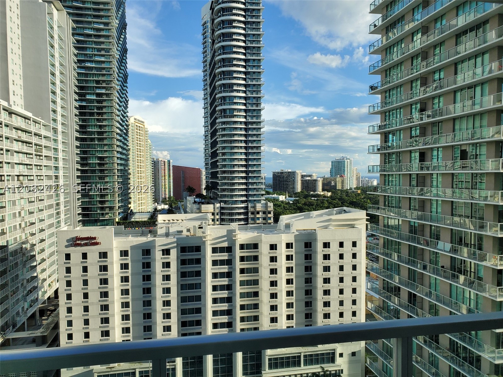 1111 SW 1  AVE #2219-N, Miami FL 33130