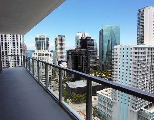 1111 SW 1  AVE #2219-N, Miami FL 33130