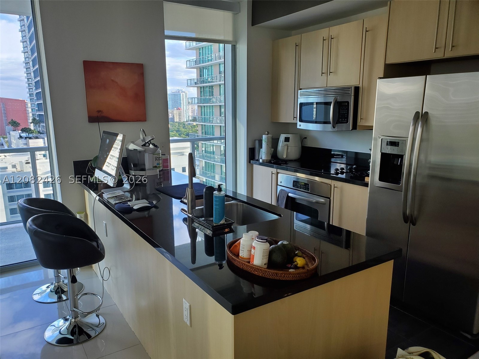 1111 SW 1  AVE #2219-N, Miami FL 33130
