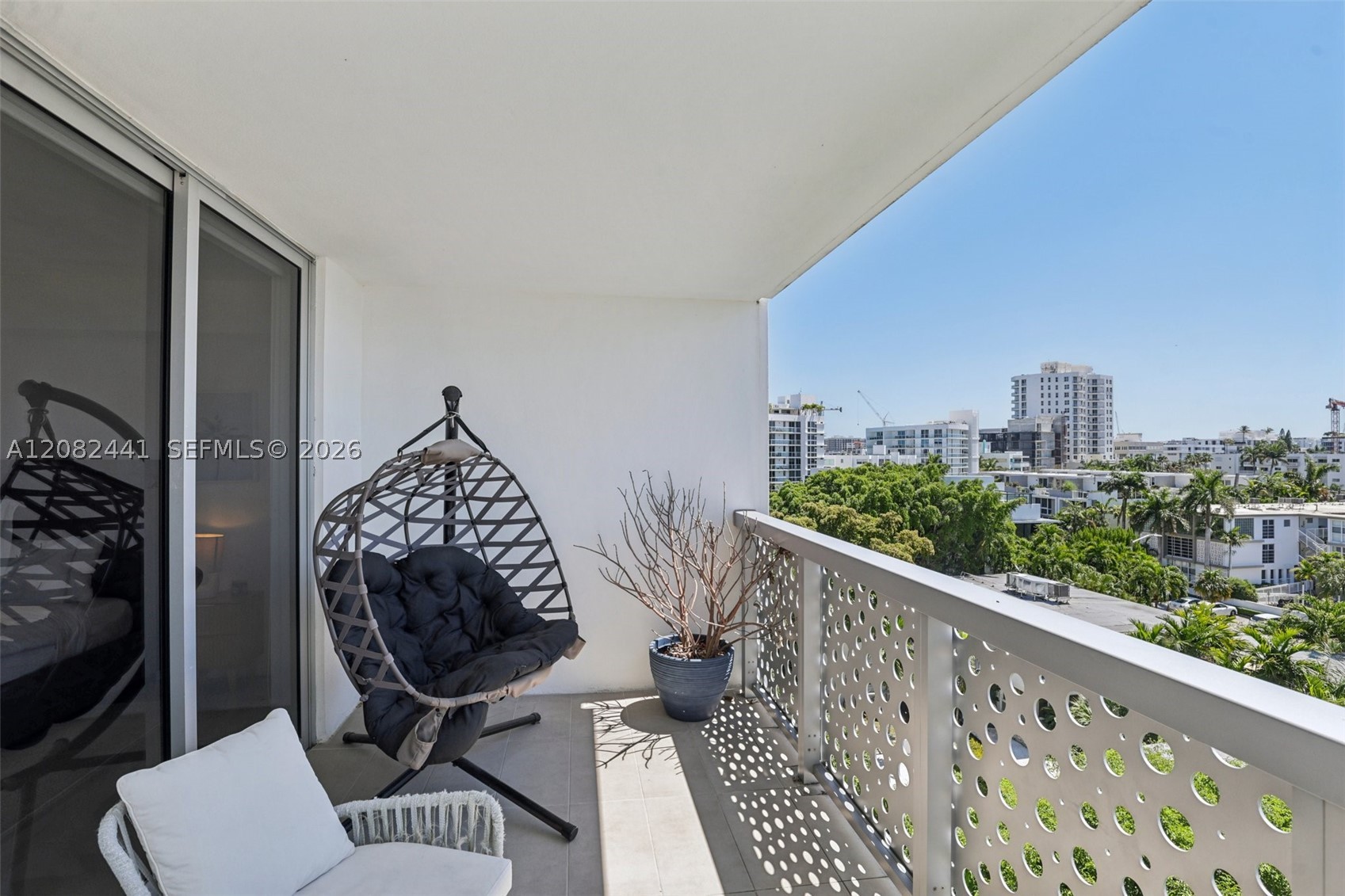 1100 100th St #703, Bay Harbor Islands FL 33154