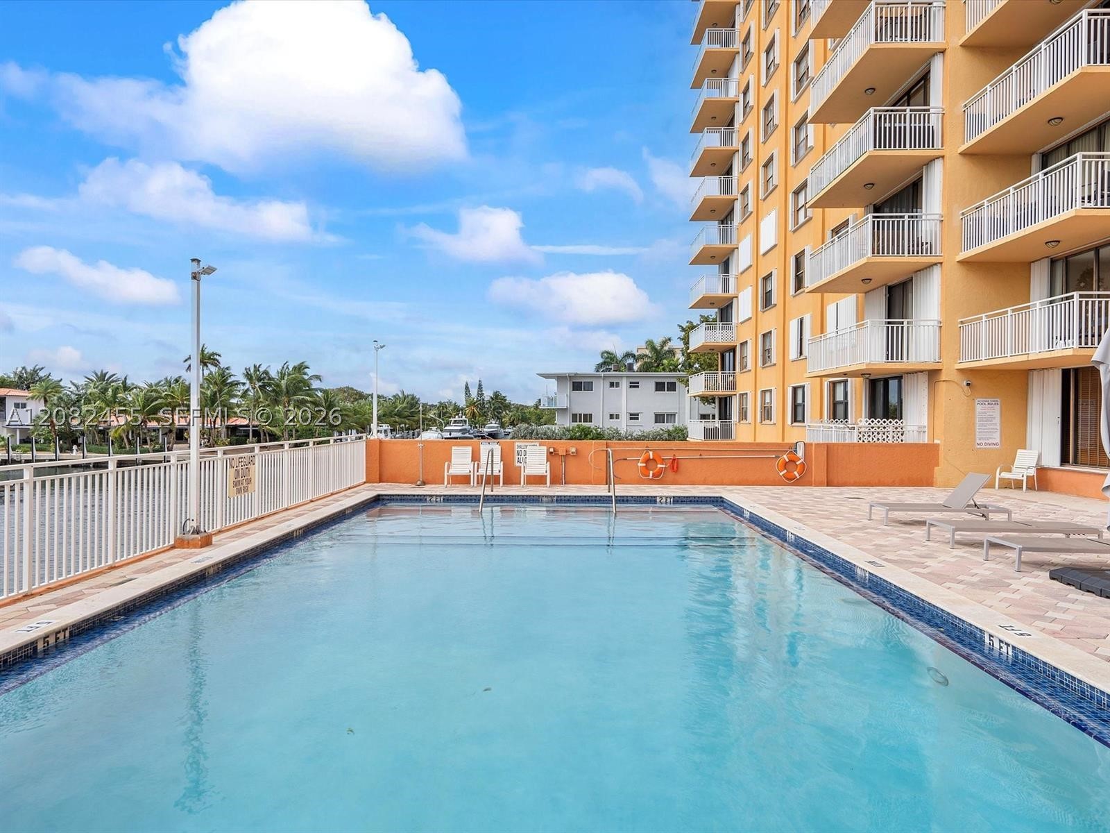 2450 NE 135th St #102, North Miami FL 33181