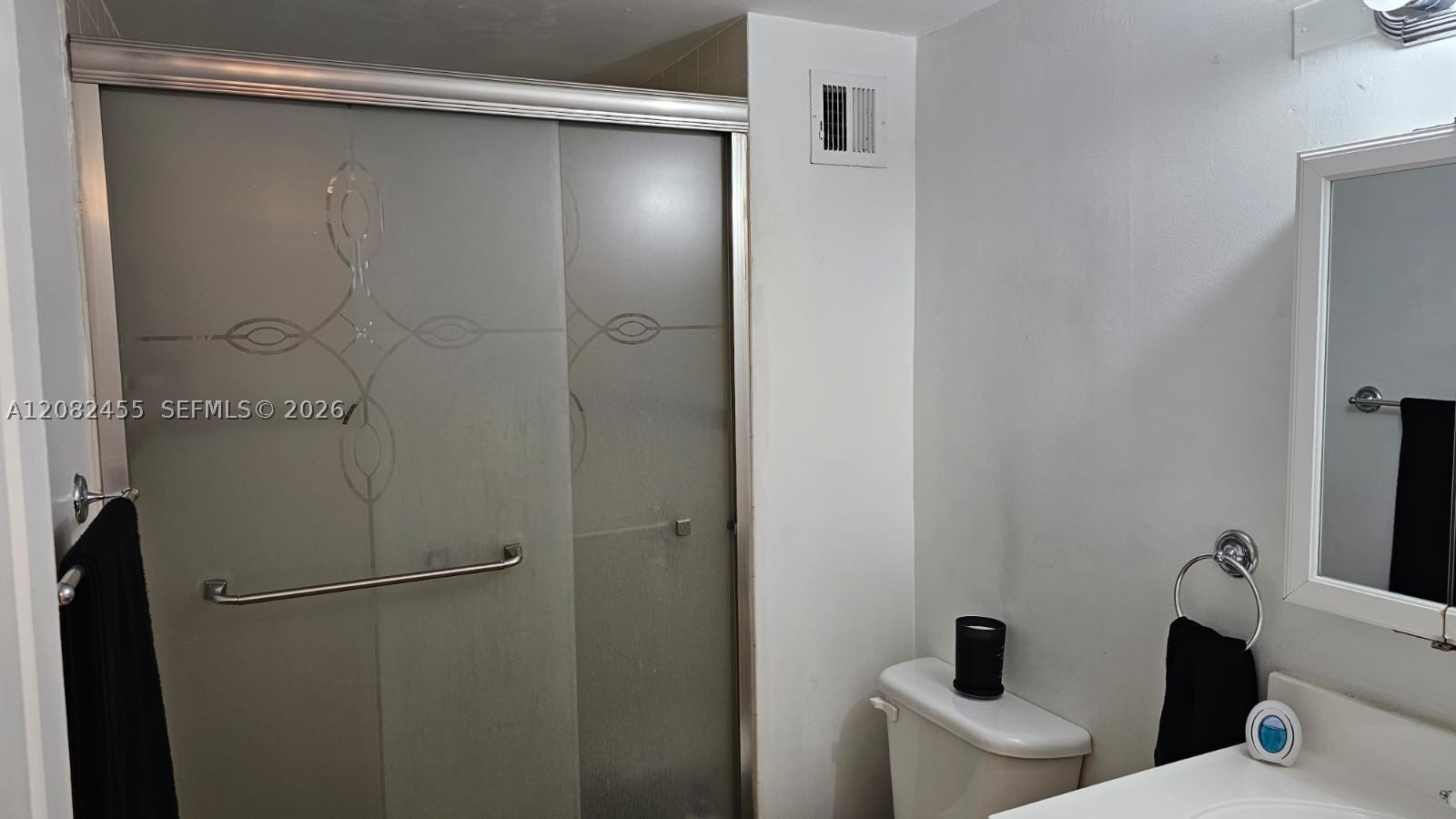 2450 NE 135th St #102, North Miami FL 33181