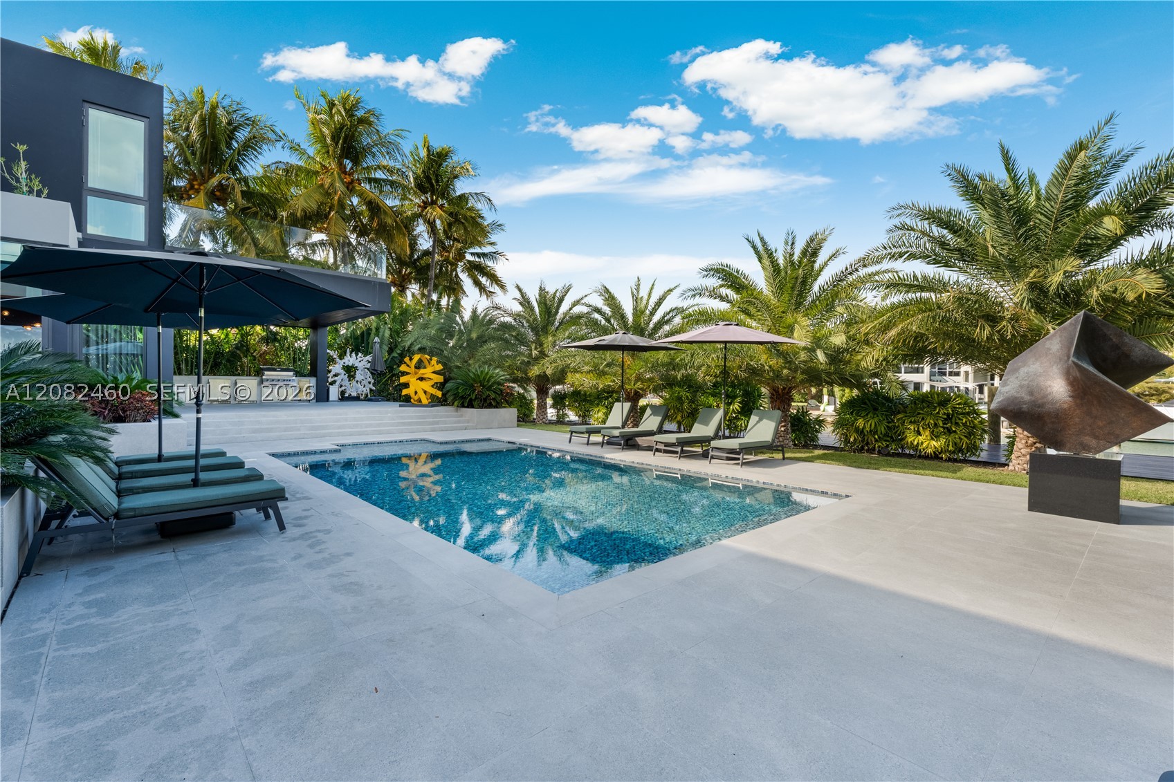 131 Cape Florida Dr, Key Biscayne FL 33149