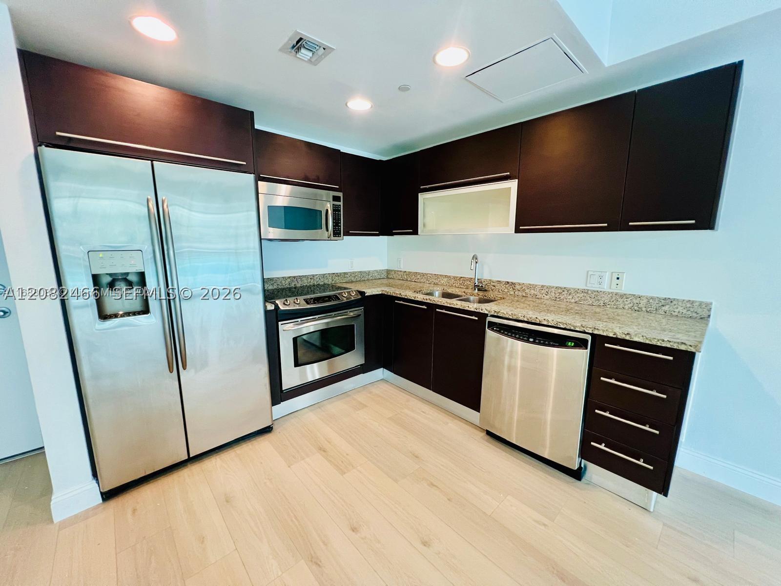 950 S Brickell Bay #1109, Miami FL 33131