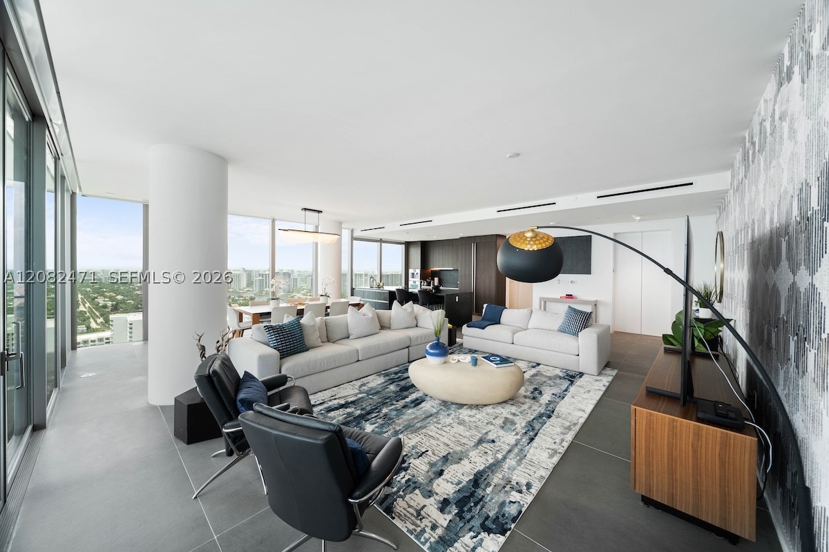 2000 S Ocean Dr #31B, Hallandale Beach FL 33009