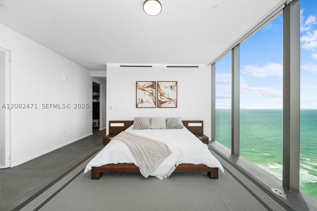 2000 S Ocean Dr #31B, Hallandale Beach FL 33009