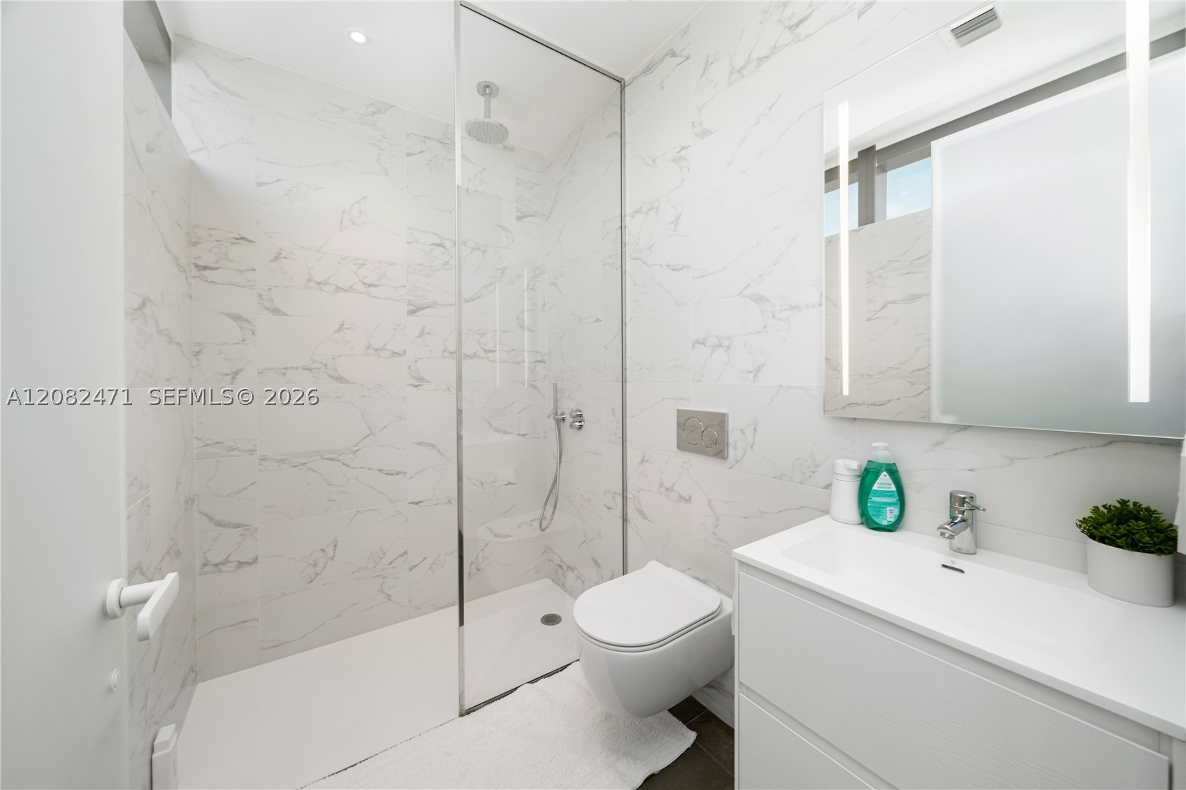 2000 S Ocean Dr #31B, Hallandale Beach FL 33009