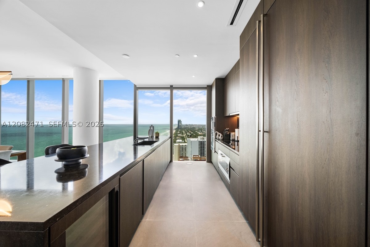 2000 S Ocean Dr #31B, Hallandale Beach FL 33009