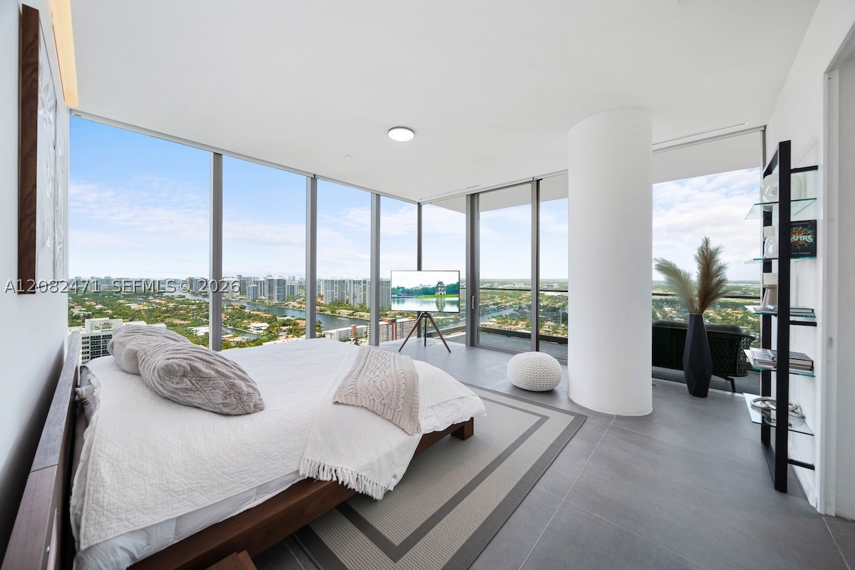 2000 S Ocean Dr #31B, Hallandale Beach FL 33009