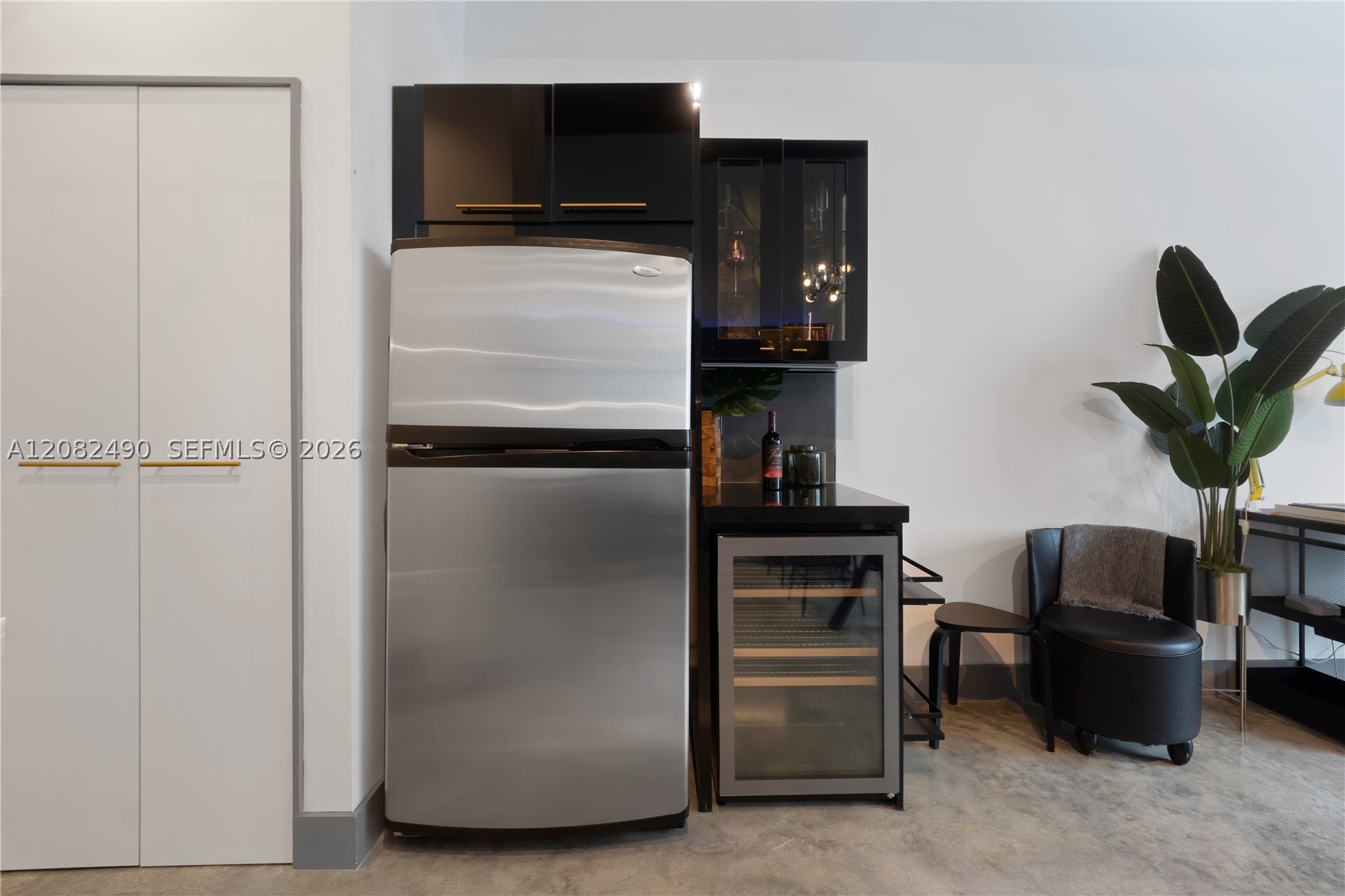 253 NE 2nd St #314, Miami FL 33132