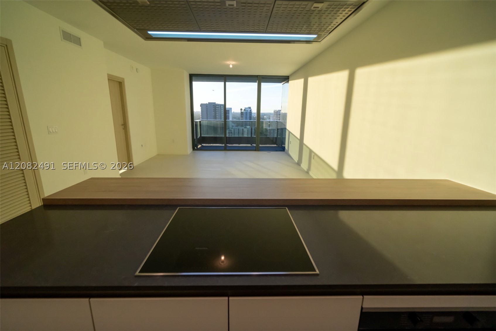 1000 Brickell Plaza #2406, Miami FL 33131
