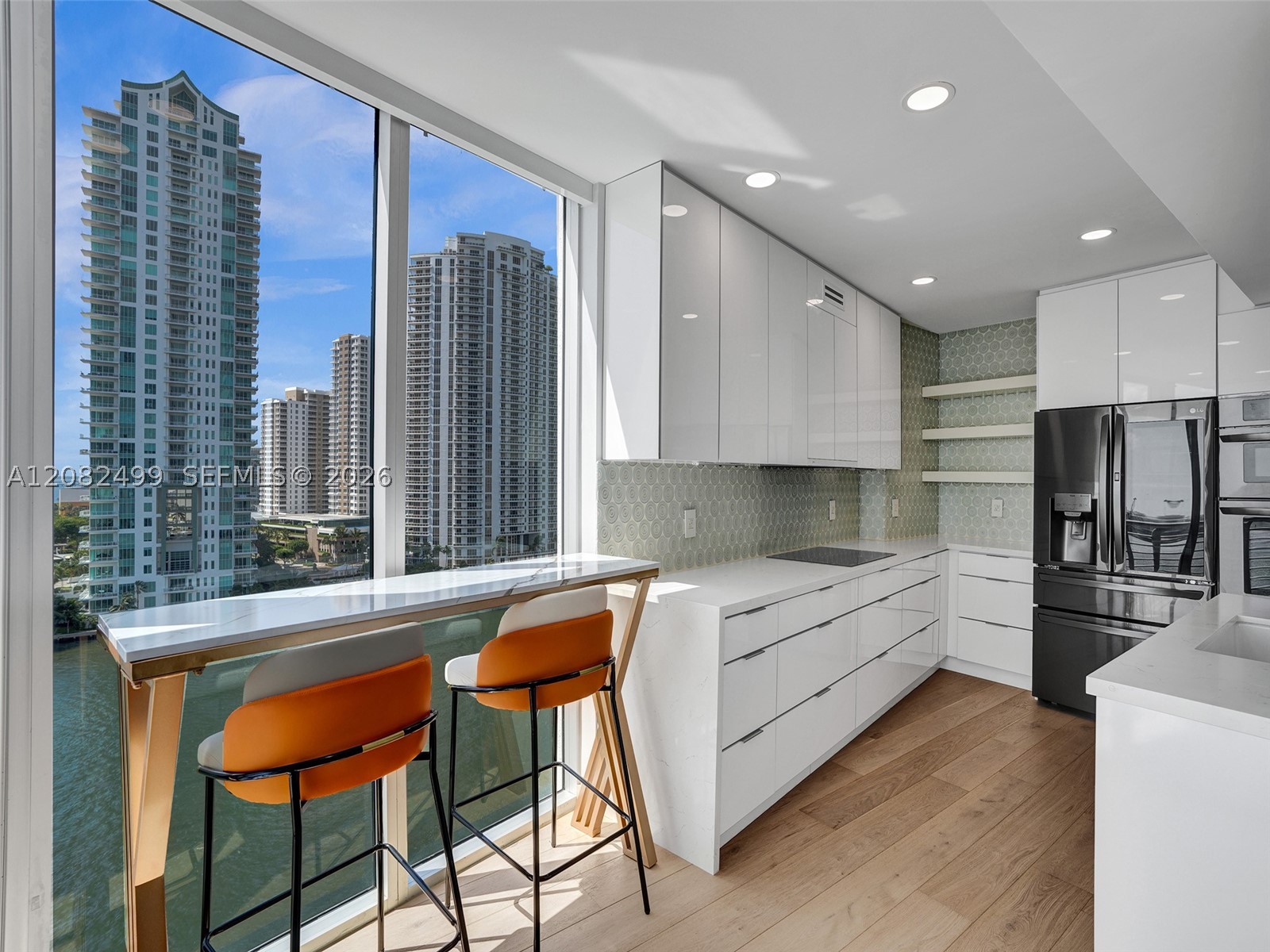 325 S Biscayne Blvd #1423, Miami FL 33131