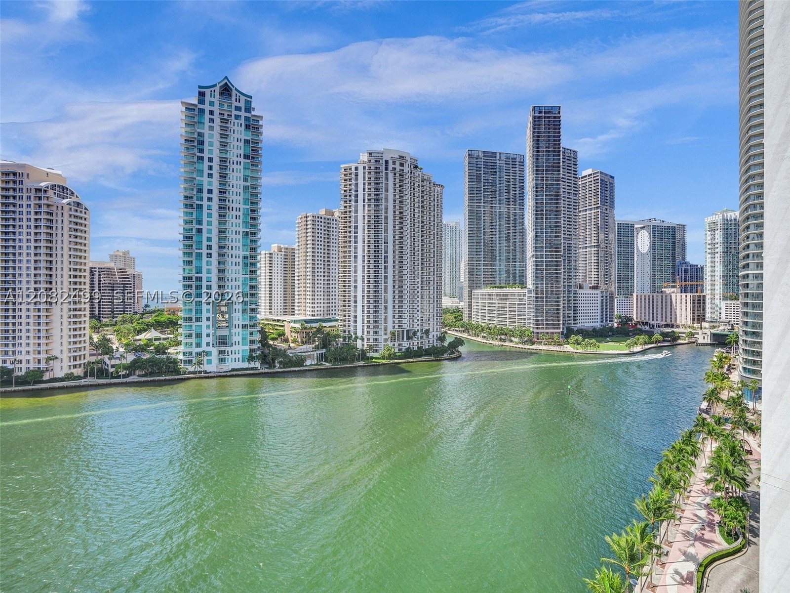 325 S Biscayne Blvd #1423, Miami FL 33131