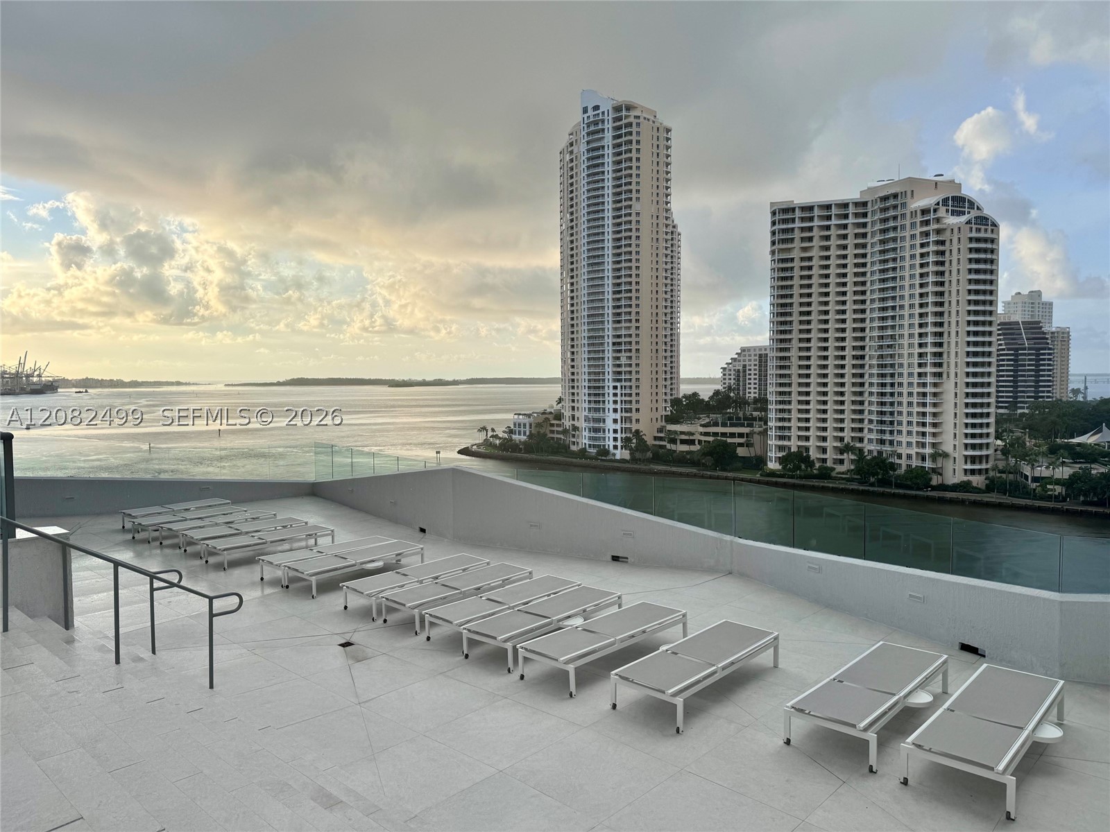 325 S Biscayne Blvd #1423, Miami FL 33131