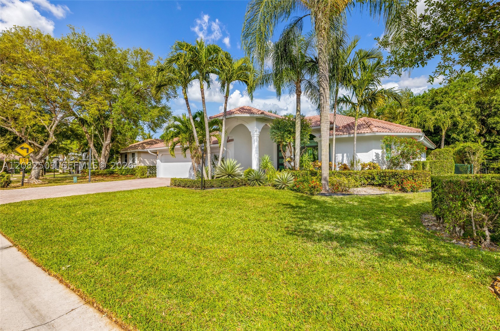 6586 NW 97th Dr, Parkland FL 33076