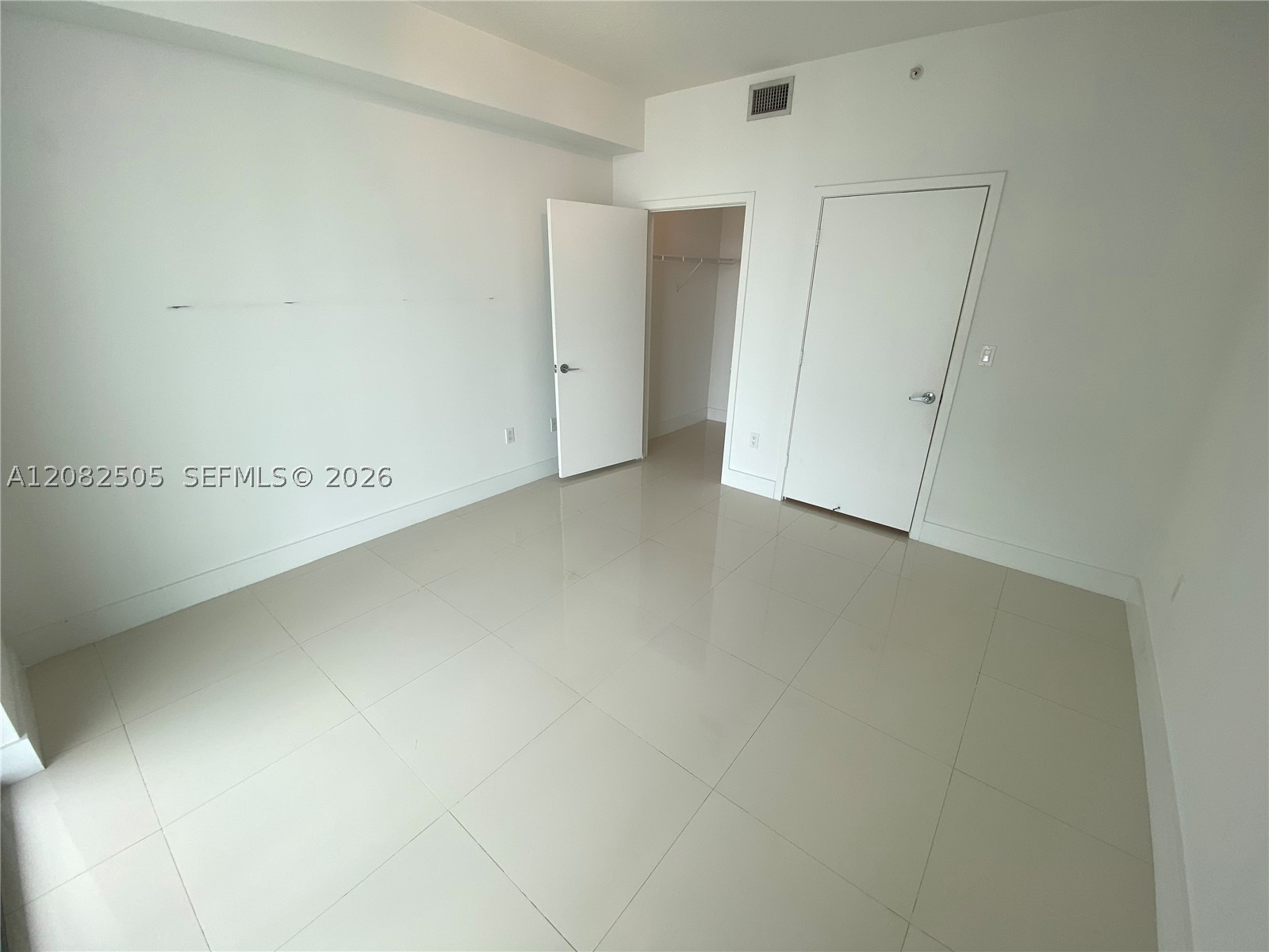 79 SW 12 ST #3810-S, Miami FL 33130