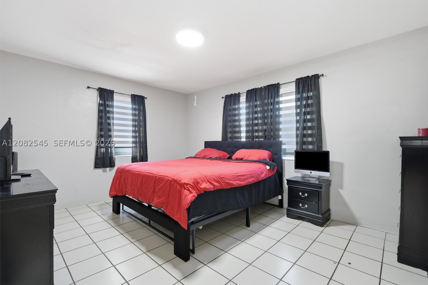 19801 NE 1st Ave, Miami Gardens FL 33179