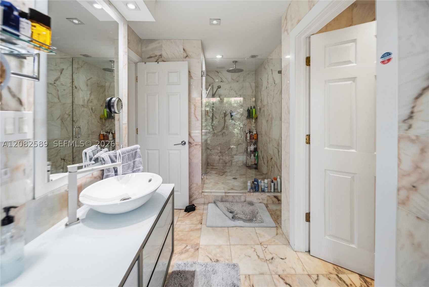 9448 NW 54th Doral Cir Ln, Doral FL 33178