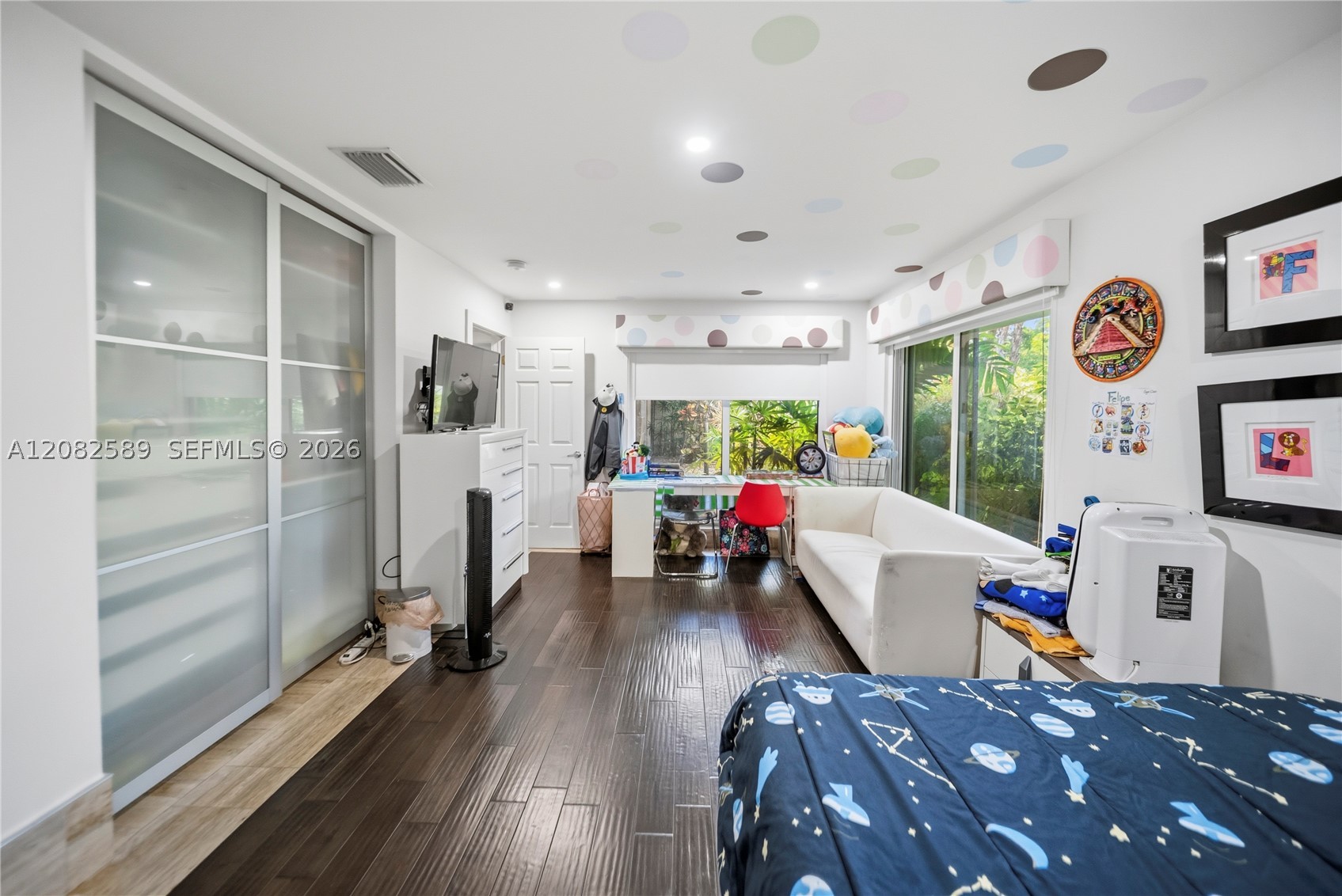 9448 NW 54th Doral Cir Ln, Doral FL 33178