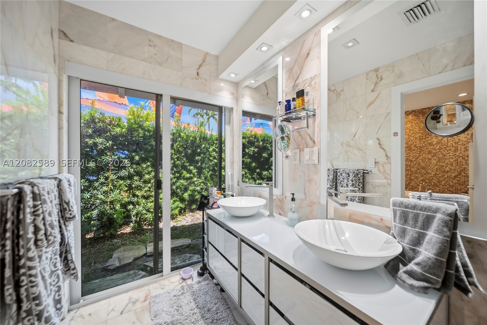 9448 NW 54th Doral Cir Ln, Doral FL 33178
