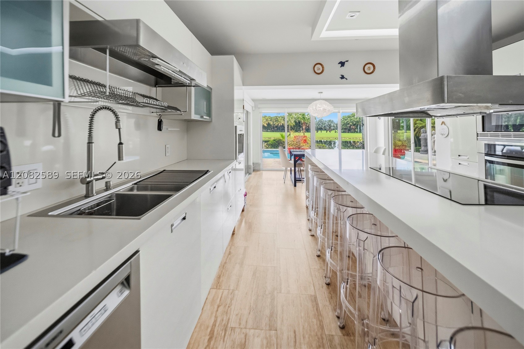 9448 NW 54th Doral Cir Ln, Doral FL 33178