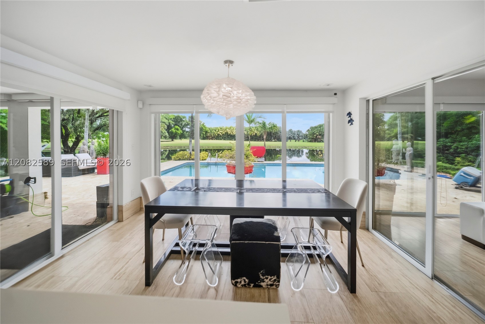 9448 NW 54th Doral Cir Ln, Doral FL 33178