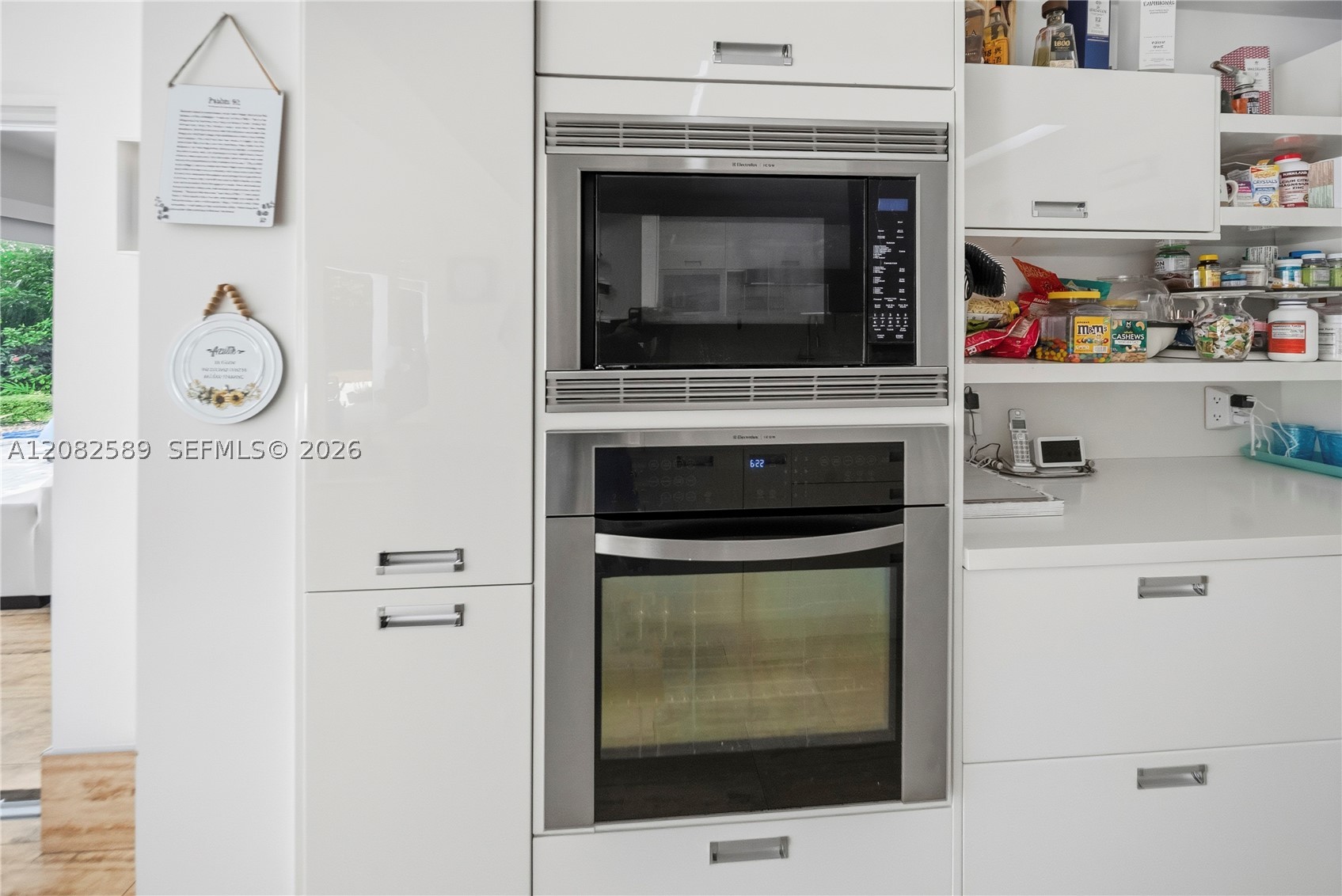 9448 NW 54th Doral Cir Ln, Doral FL 33178