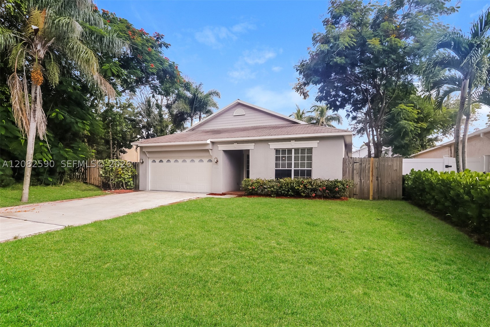 6329 Dimond St, Jupiter FL 33458