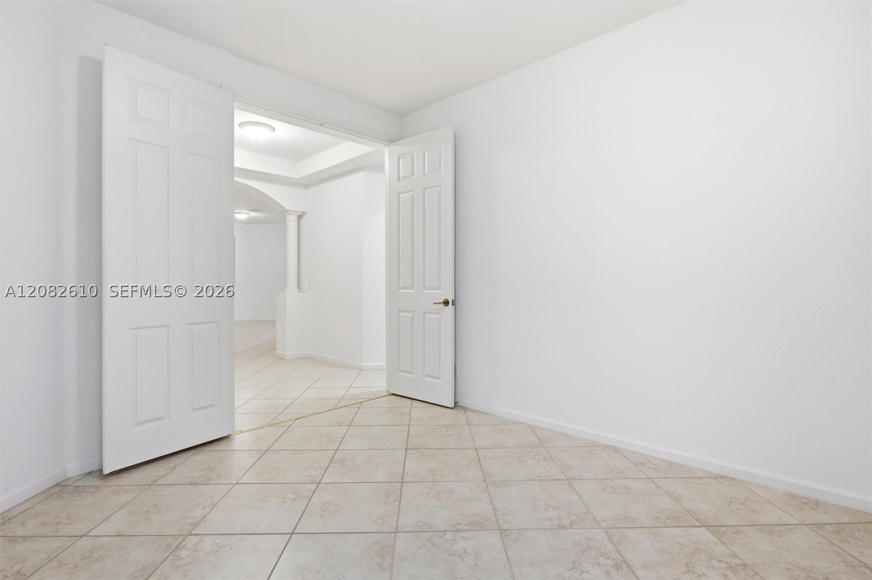 2890 Kinsington Cir #22-1, Weston FL 33332