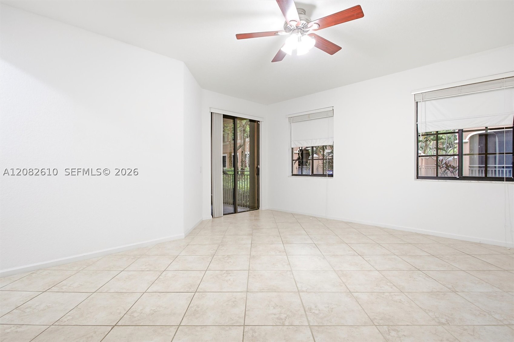 2890 Kinsington Cir #22-1, Weston FL 33332