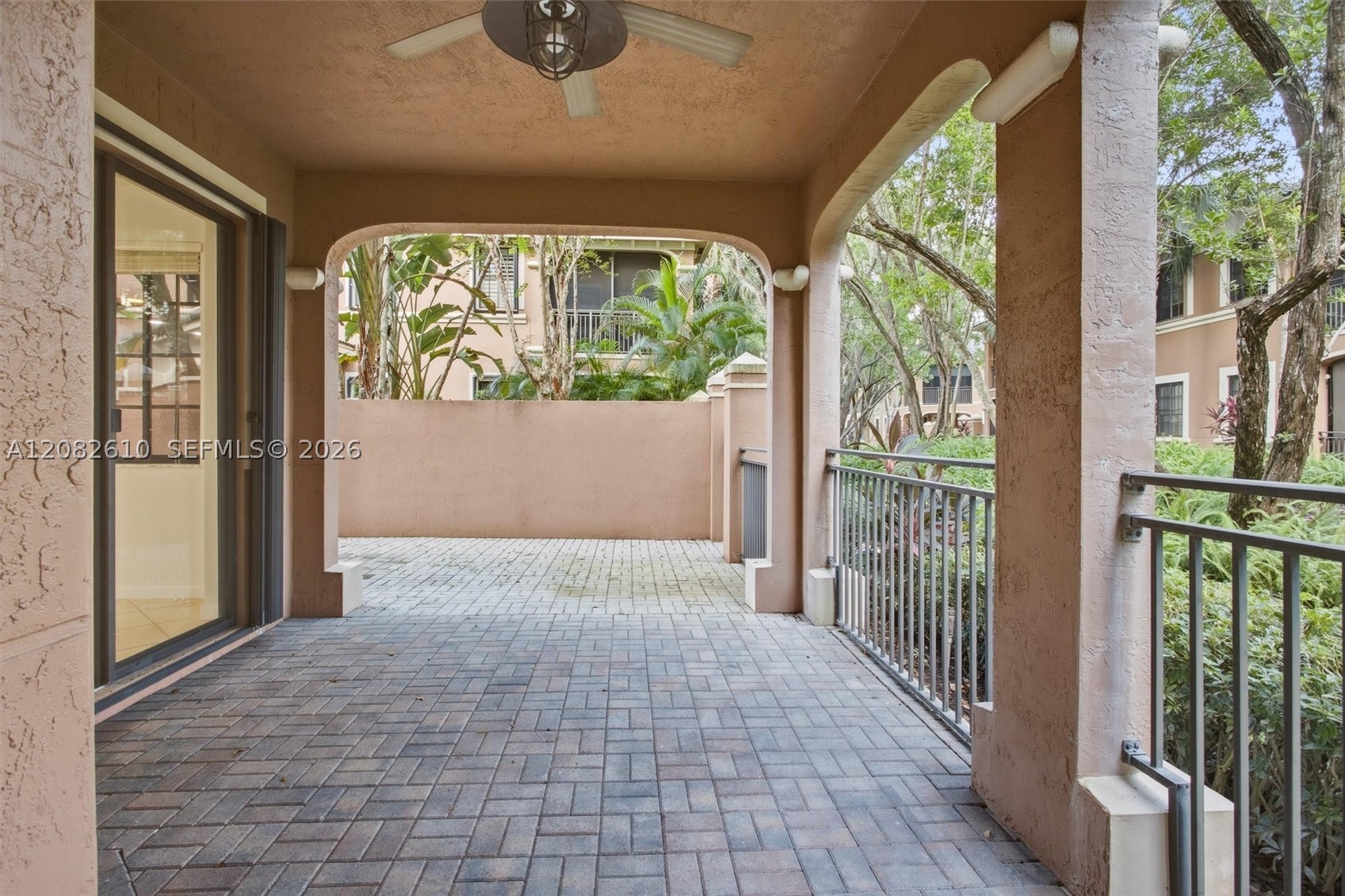 2890 Kinsington Cir #22-1, Weston FL 33332