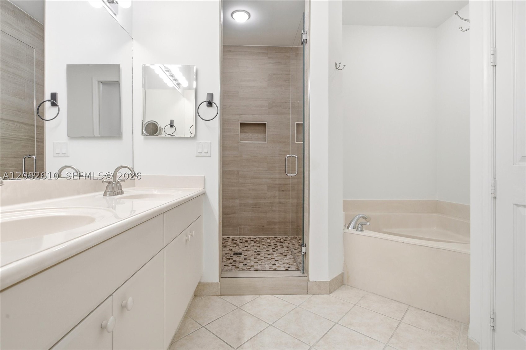 2890 Kinsington Cir #22-1, Weston FL 33332