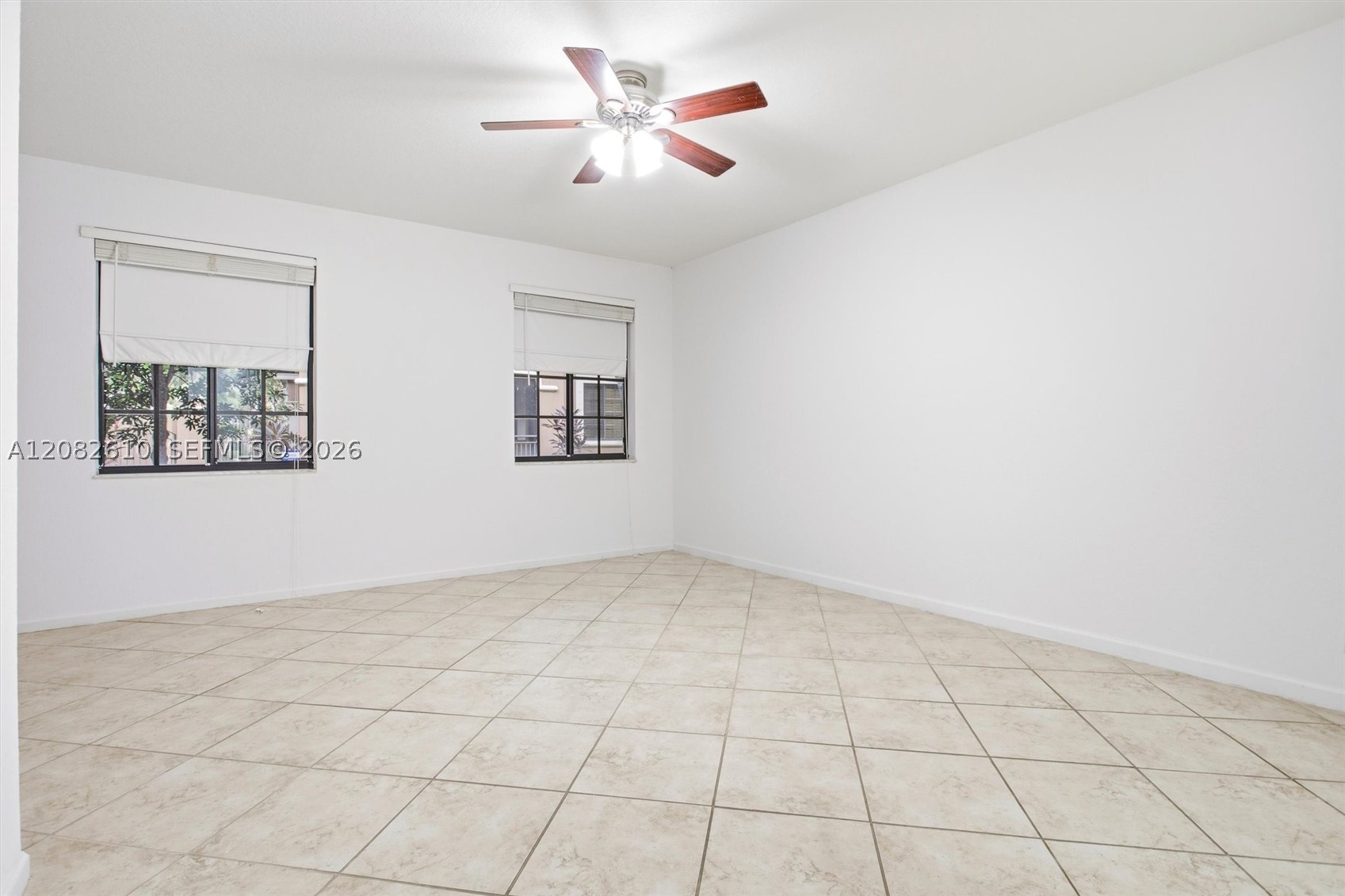 2890 Kinsington Cir #22-1, Weston FL 33332