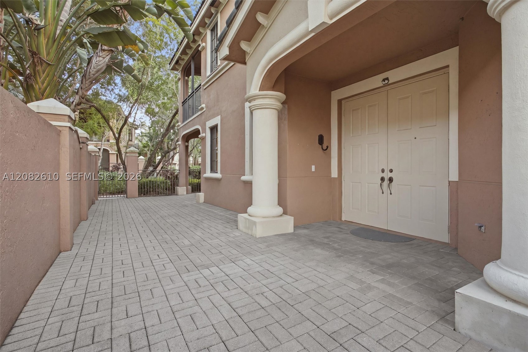 2890 Kinsington Cir #22-1, Weston FL 33332