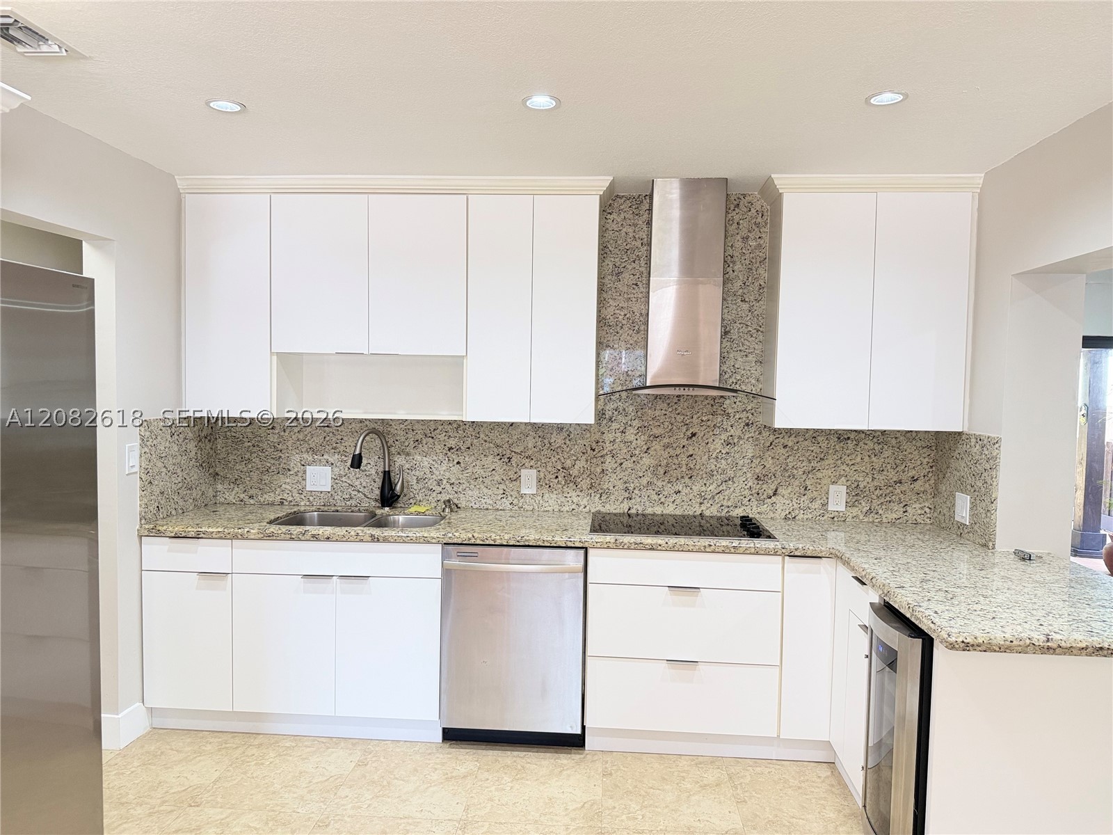 2233 SW 16th St, Miami FL 33145