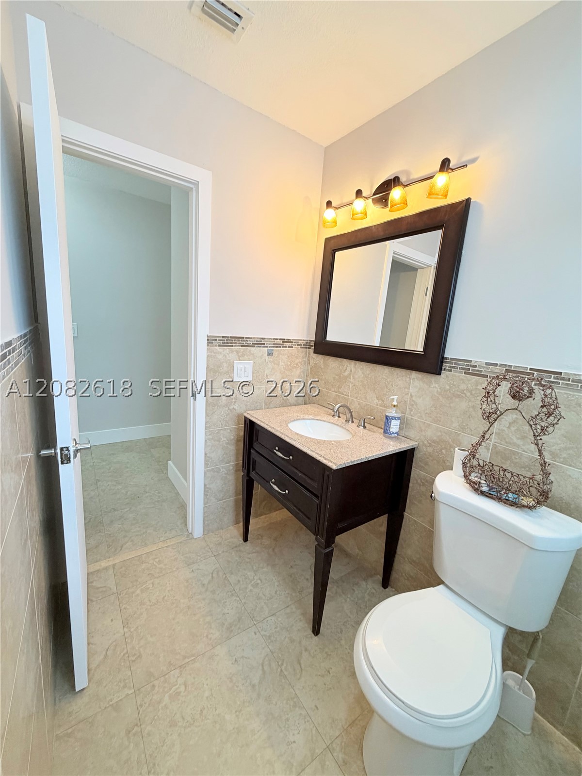2233 SW 16th St, Miami FL 33145