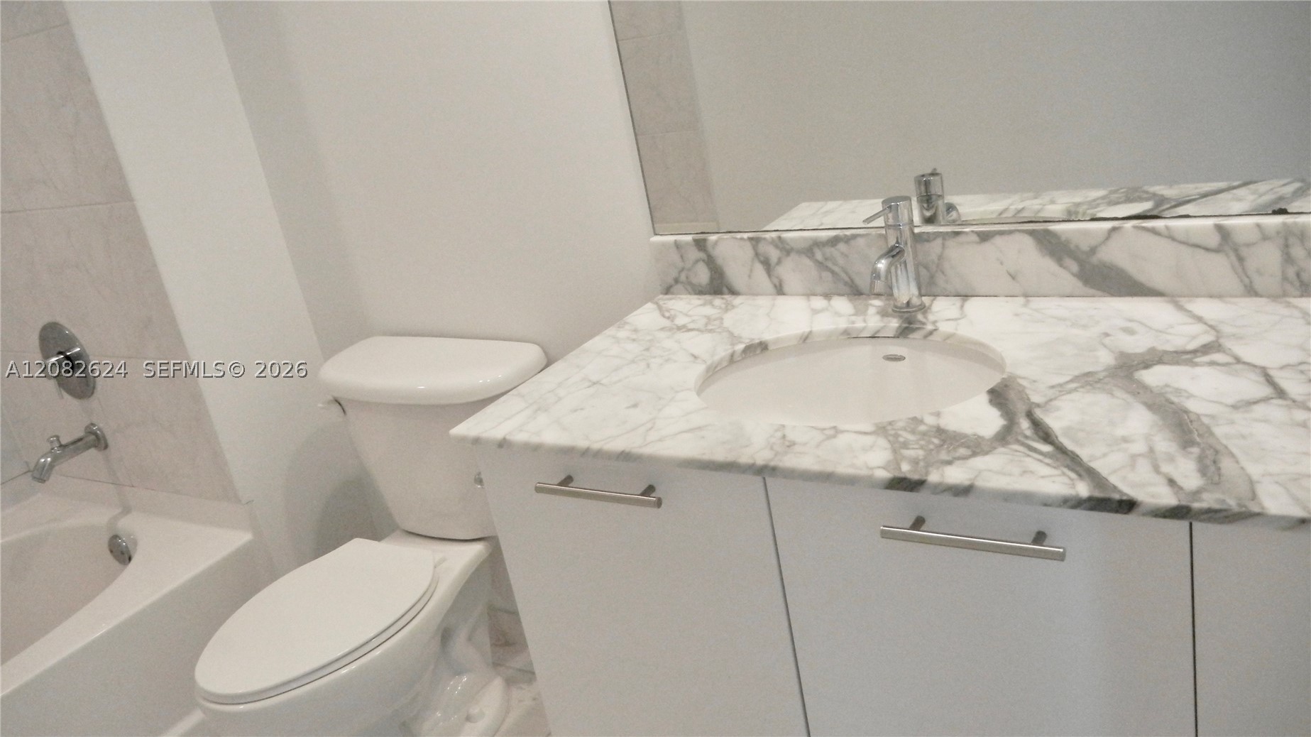 951 Brickell Ave #2509, Miami FL 33131