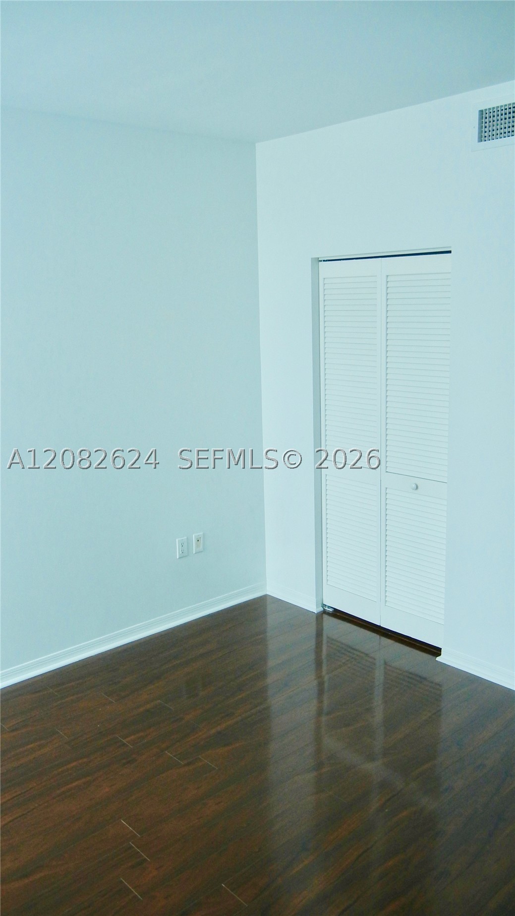 951 Brickell Ave #2509, Miami FL 33131