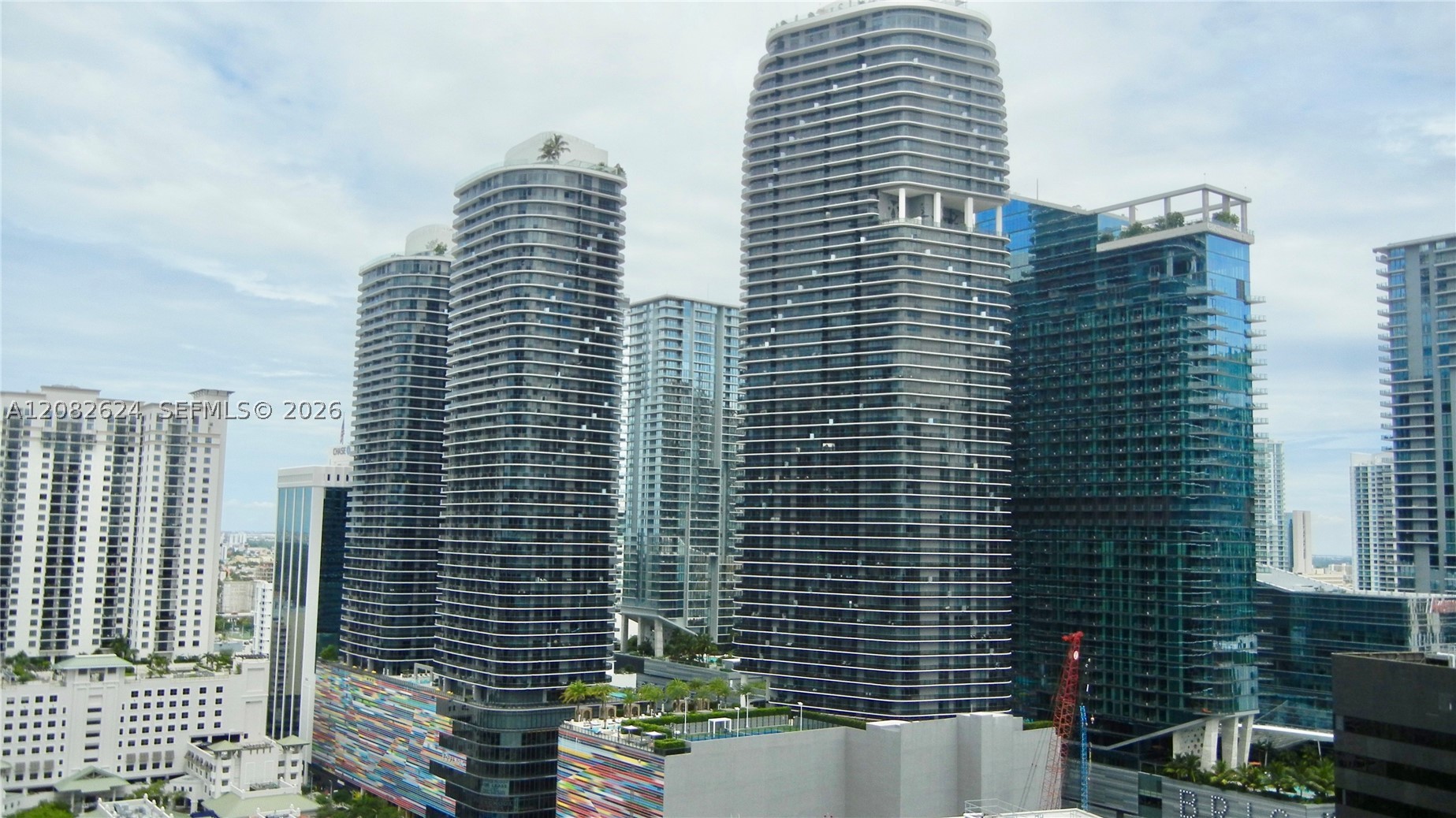 951 Brickell Ave #2509, Miami FL 33131