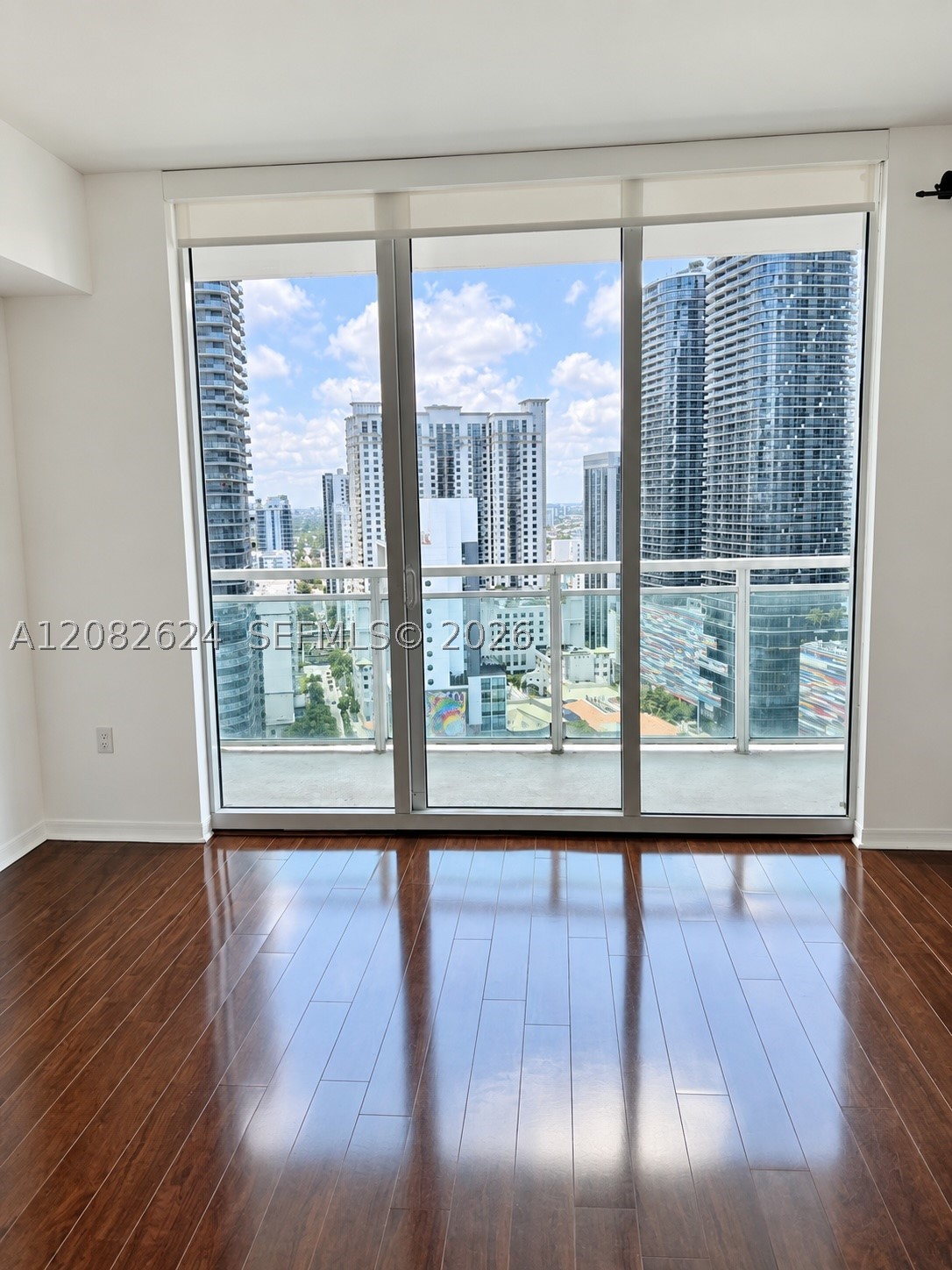 951 Brickell Ave #2509, Miami FL 33131