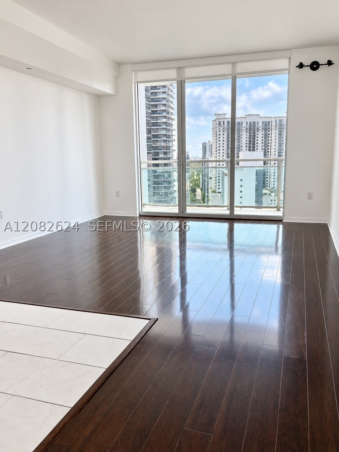 951 Brickell Ave #2509, Miami FL 33131