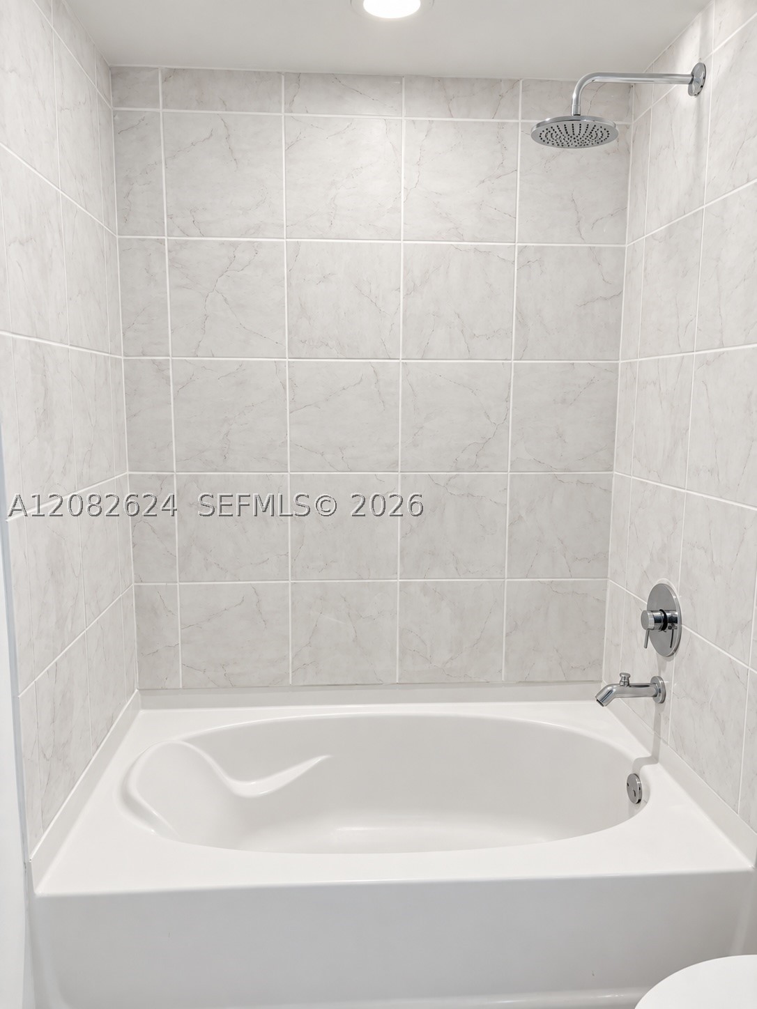 951 Brickell Ave #2509, Miami FL 33131