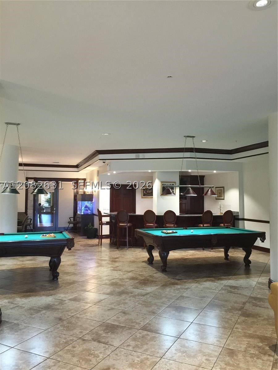 5091 NW 7th St #811, Miami FL 33126