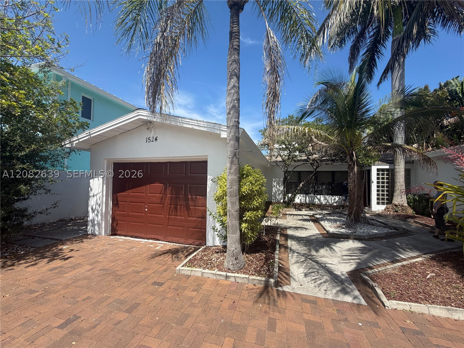 1524 NE 18th Ave, Fort Lauderdale FL 33304
