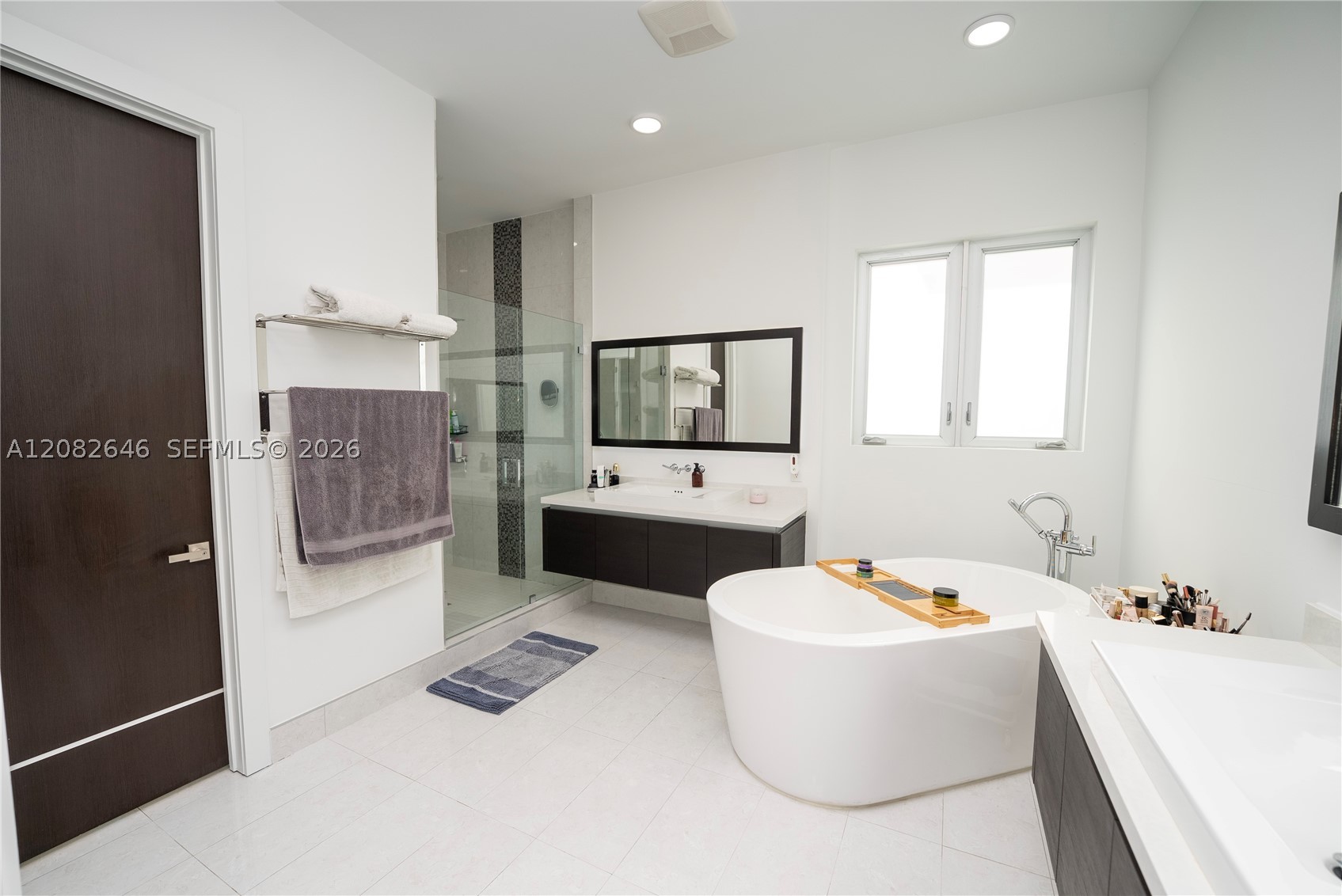 8340 NW 33 Terrace, Doral FL 33122