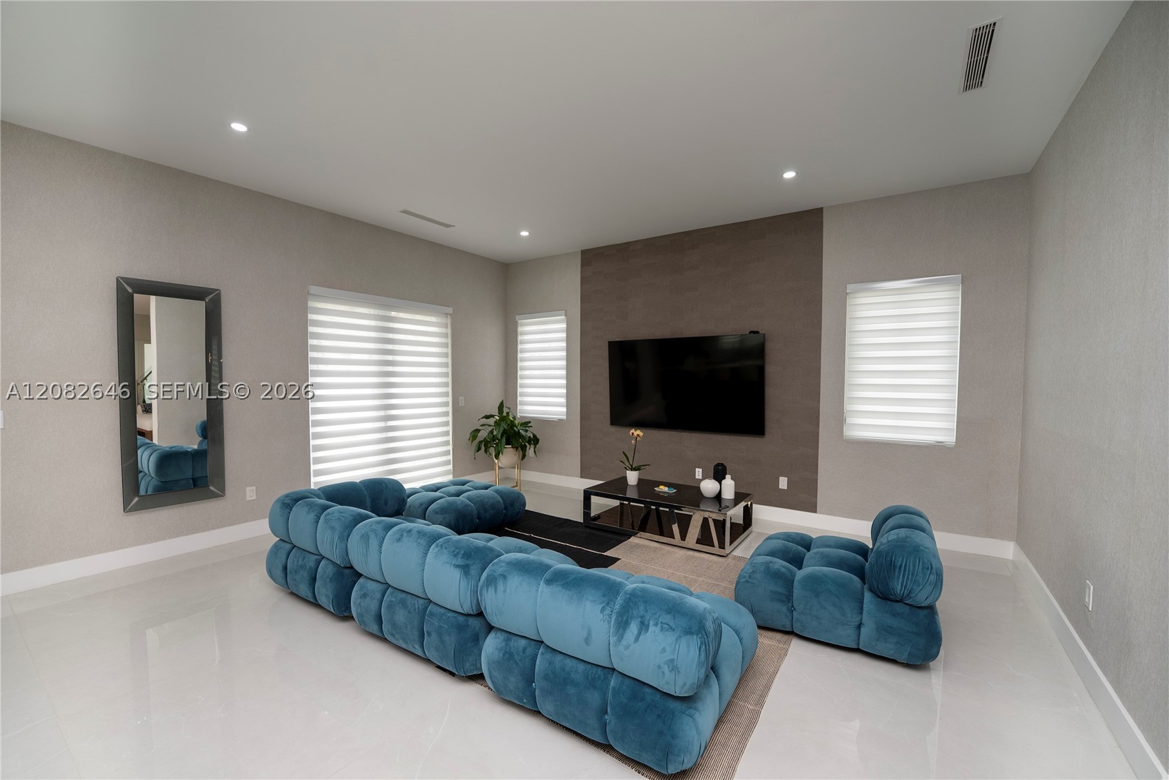 8340 NW 33 Terrace, Doral FL 33122