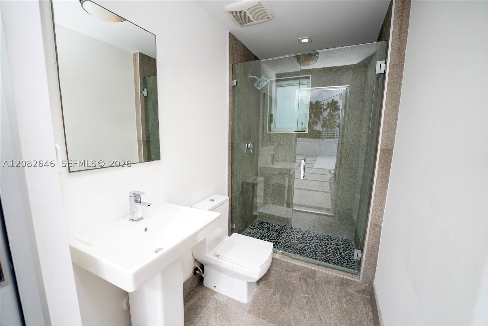 8340 NW 33 Terrace, Doral FL 33122