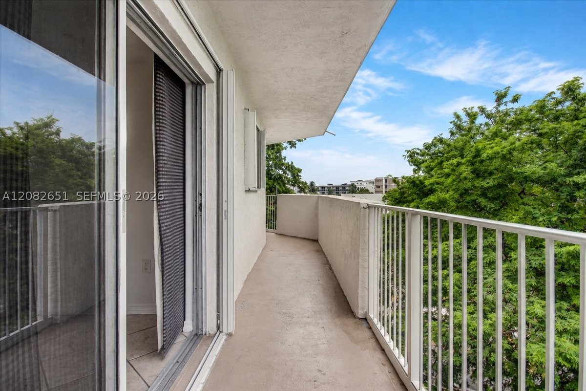 1975 Normandy Dr #303, Miami Beach FL 33141